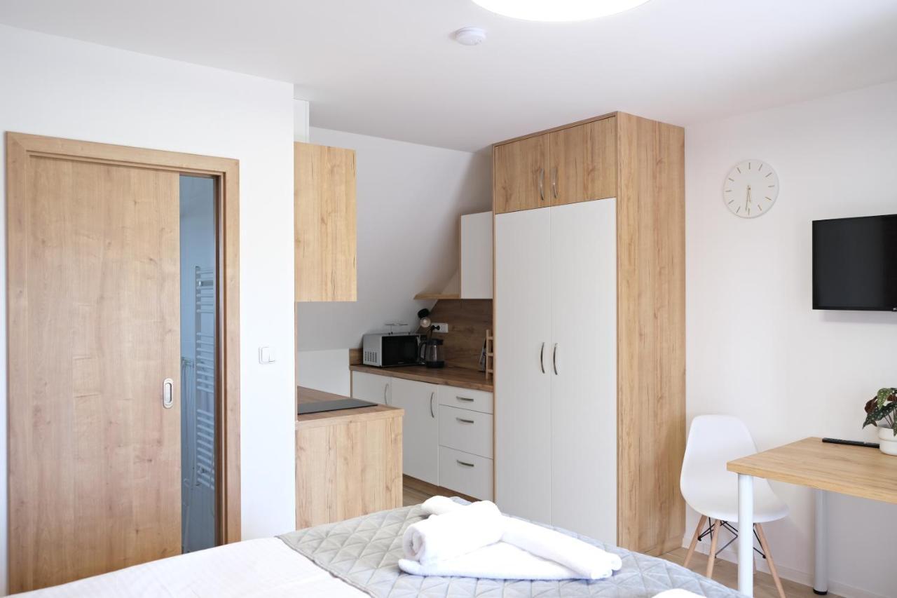 Apartmanovy Dum Na Kolonade 雷德尼斯 外观 照片